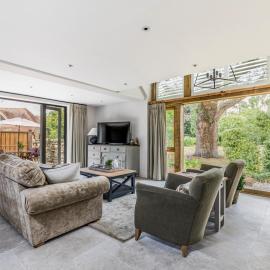 Peaceful And Beautiful Barn In Downland Village - Pass the Keys