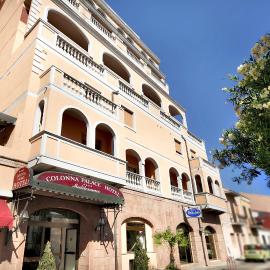 Colonna Palace Hotel Mediterraneo，奧爾比亞的飯店