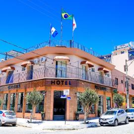 Viesnīca Hotel Rezende pilsētā Lambari