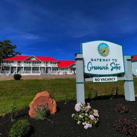 Gateway to Greenwich Suites、Saint Petersのホテル