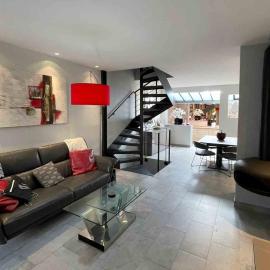 Charming townhouse with garden in the City of Love