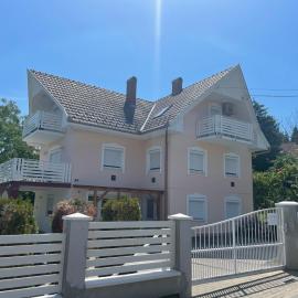 Gitta Apartmanház, hotel in Zalakaros
