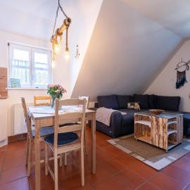 Feriendorf Rugana - Komfortplus Ferienwohnung mit 1 Schlafzimmer B12, hotel en Dranske