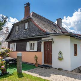 Chalupa u kostela, hotel a Chřibská
