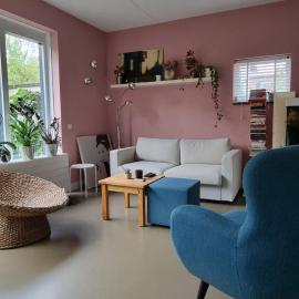 Lovely 1 bedroom apartment with garden no smoking, hotel ad Amsterdam