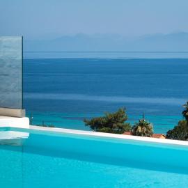Villa Ouranos - Luxurius modern villa pool, close to the beach, хотел в Лефкада