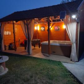 Vadrózsa Vendégház-Apartman, Hotel in Demjén