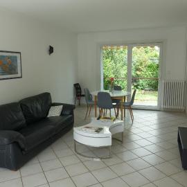 Maison avec jardin au centre de Nancy avec borne de recharge voiture électrique, готель у Нансі