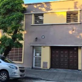 Lola Barracas Casa con Cochera