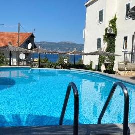 Mint Apartment willa Salena, hotell i Slatine