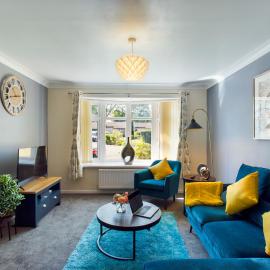 247 Serviced Accommodation in Telford- 3BR HOUSE