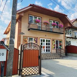 U Maksa, hotel di Solochin