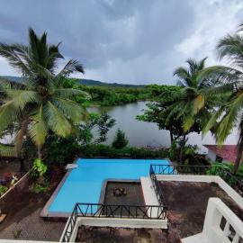 Luxury 3-BHK Villa with infinity Pool, khách sạn ở Old Goa