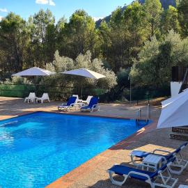 Alojamiento Turístico El Pantano de Cazorla, hotel a Coto Ríos