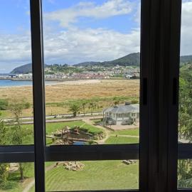 Piso luminoso y acogedor en primera línea de playa Covas Viveiro, hotel a Viveiro