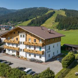 Aparthotel Stadler, hotel u Flachauu