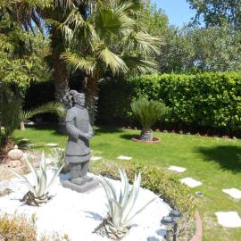 Maison Monica Exeptionnel-Jardin paysage ZEN, hotel em Coursan