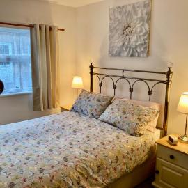 Modern 2 Bedroom Ground Floor Apartment with Parking Ripon City Centre, hotel Riponban