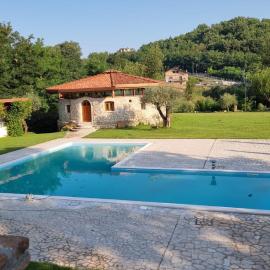 tenuta acquaviva, hotelli kohteessa Pratola Serra