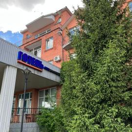 Viesnīca Готель Ягодин pilsētā Starovoitove