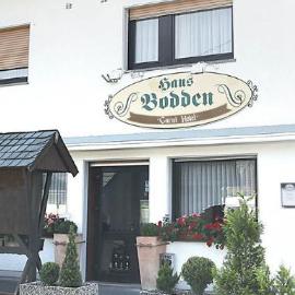 Garni Hotel Bodden, hotel v destinaci Gummersbach