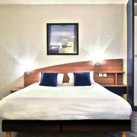 Art Hotel Paris Est, hotell i Pantin