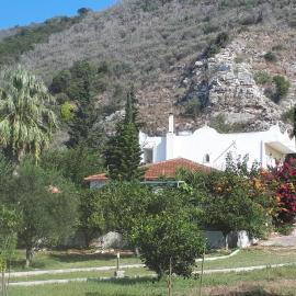 Villa Dunes 350m from the sandy beach, hotel u gradu 'Kalogria'