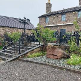 2 Bed Flat - Sleeps 3 - Parking - Wifi