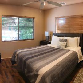 Mountain View 1 Bedroom Apartment, Unit B, Private Entrance