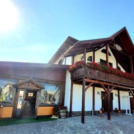 Dor de Han, hotel v mestu Ruseni
