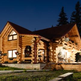 Rustic Home, hotell sihtkohas Bălceşti
