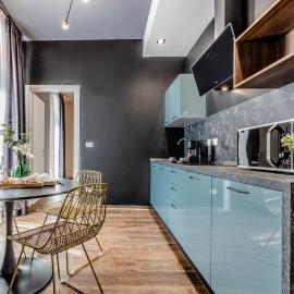 Ugo Bassi Apartments, готель у Болонії