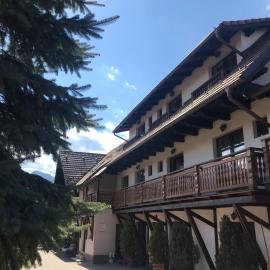 Pensiunea Haiduc Sacele Brasov, hotel Négyfalun