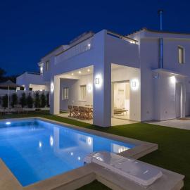 THE QUAD Luxury Villas