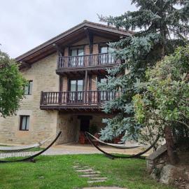 Villa DOLARETXE, Hotel in Barroeta