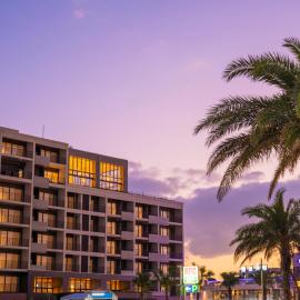 MB GALLERY CHATAN by THE TERRACE HOTELS, отель в Тятане