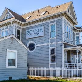 Rio Vista Inn & Suites Santa Cruz، فندق في سانتا كروز