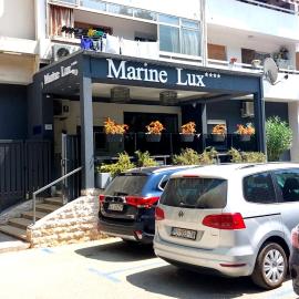 Marine Lux apartments، فندق في بولا