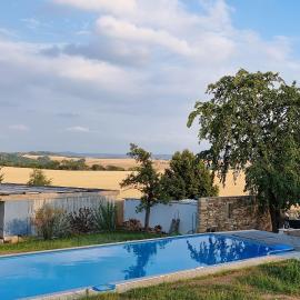Alte Scheune Rietzschelhof mit Pool, hotell i Müglitztal