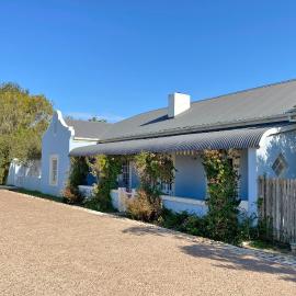 The Blue House, hotel a Stanford