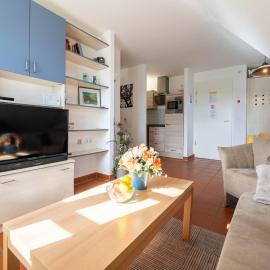 Feriendorf Rugana - Moderne Komfort Ferienwohnung mit 1 Schlafzimmer C02, hotel Dranskéban