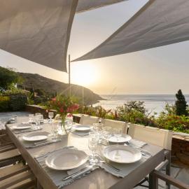 Seabreeze house by the sea by Andros Villas Collection, hotel v destinácii Steniaí