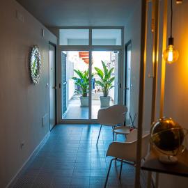 MATE' APARTMENTS - FREE WIFI & AIR CONDITIONAL - Molfetta, Puglia, Italy، فندق في مولفيتا