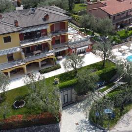 Villa Due Leoni - Residence, khách sạn ở Brenzone sul Garda