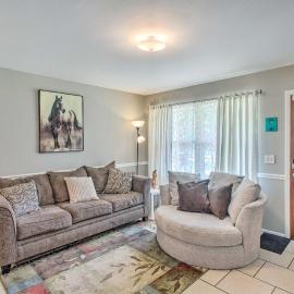 Pet-Friendly Brunswick Retreat w/ Gas Grill!, Hotel in Brunswick