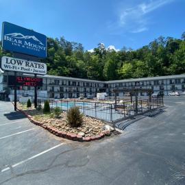 Bear Mount Inn & Suites