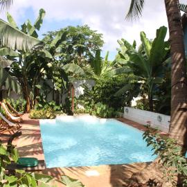 Les bungalows d'Ambonara، فندق في Hell-Ville
