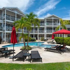 Private Condo on the West Coast of Barbados, hotel a Saint James