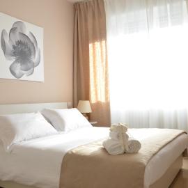 B&B Room Italy، فندق في بيرغامو