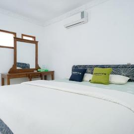 Urbanview Hotel Syariah Ratu Kuring Gisting by RedDoorz, hotel in Banjarnegeri